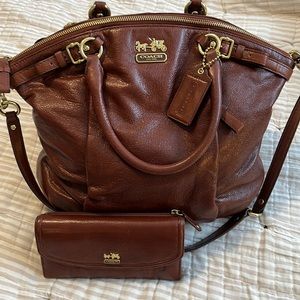 Matching Coach excellent used condition purse with checkbook wallet!!